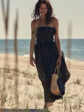 DÔEN Asteria Black Strapless Smocked Ruffled Maxi Dress - XS